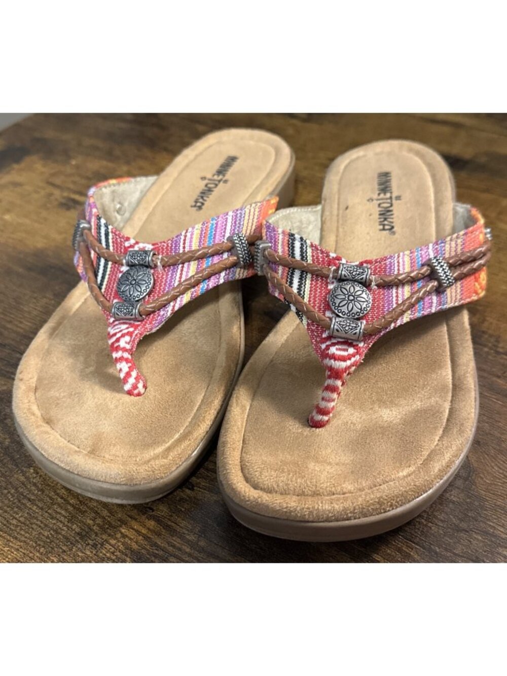 Minnetonka Silverthorne 360 Sandals Frisco Stripe Sz 7